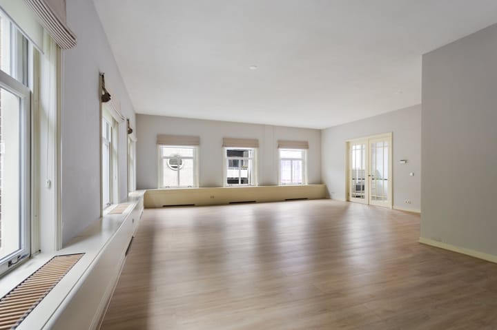 Photo 2 of Prof. Tulpstraat 10