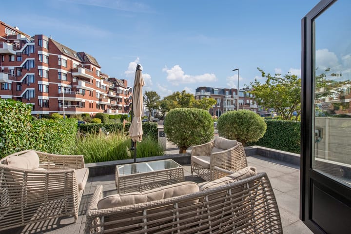 Photo 8 of Badhuisweg 57