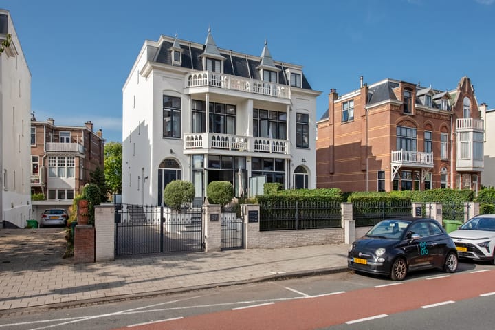 Photo 41 of Badhuisweg 57