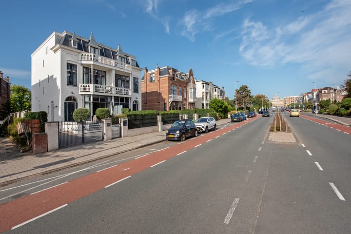 Photo 42 of Badhuisweg 57