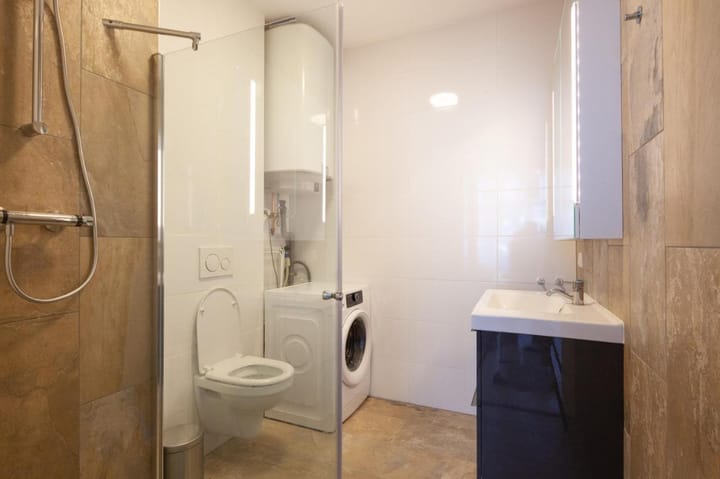 Photo 65 of Badhuisweg 57