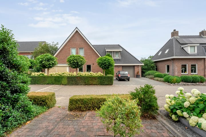 Photo 2 of Ahornstraat 52