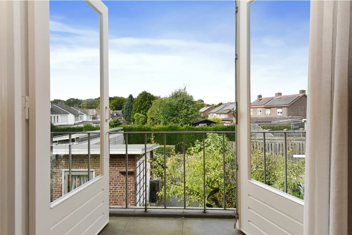 Foto 10 van Bernhardstraat 19