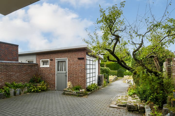 Foto 22 van Bernhardstraat 19