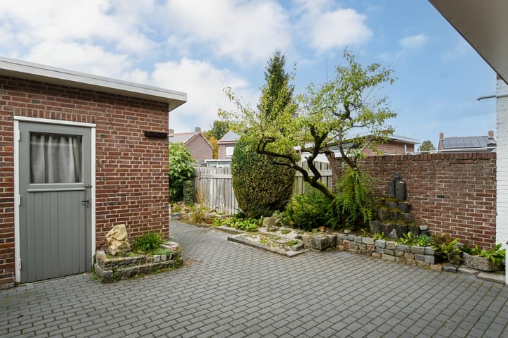 Foto 18 van Bernhardstraat 19