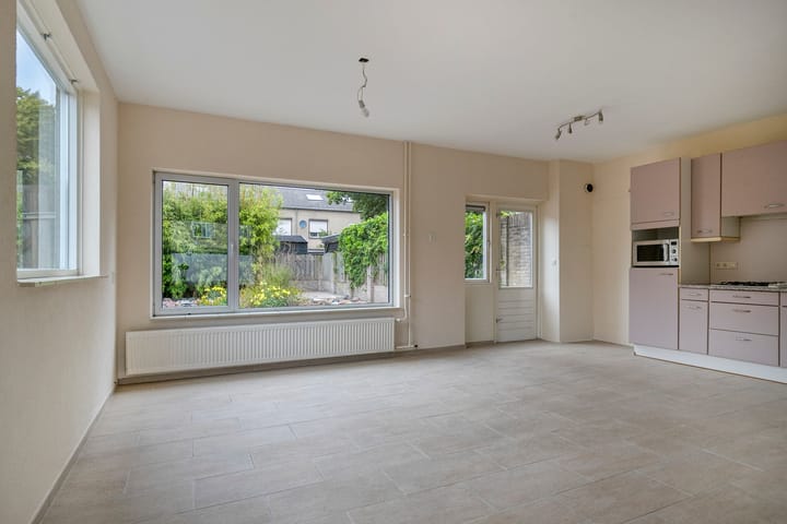 Foto 9 van Ouverturestraat 28