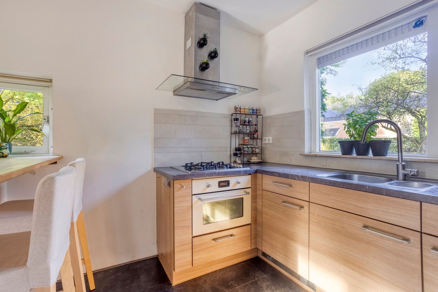 Photo 4 of Landgraafstraat 25