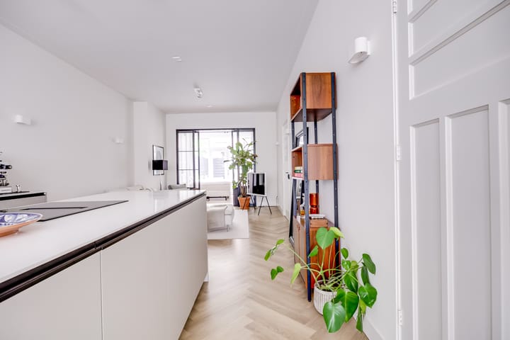 Foto 11 van Jan van Scorelstraat 70