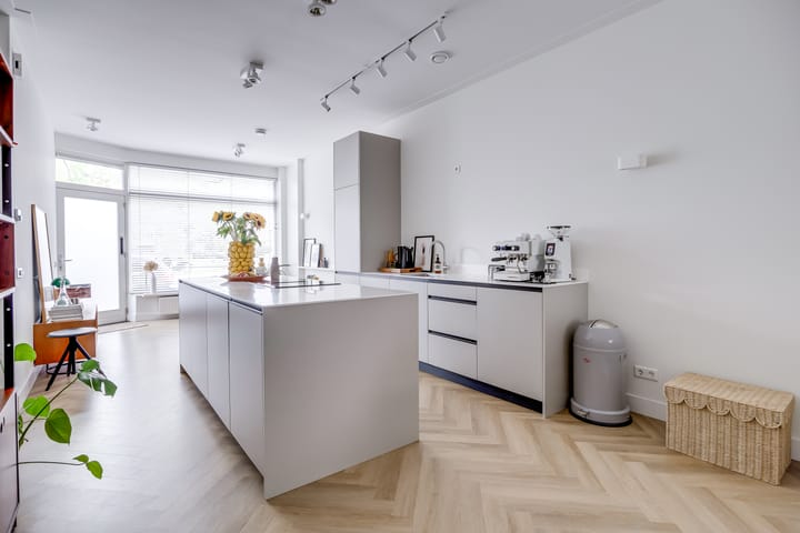 Foto 19 van Jan van Scorelstraat 70