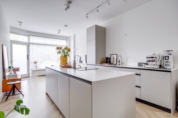 Foto 23 van Jan van Scorelstraat 70