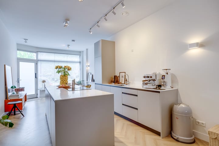 Foto 27 van Jan van Scorelstraat 70