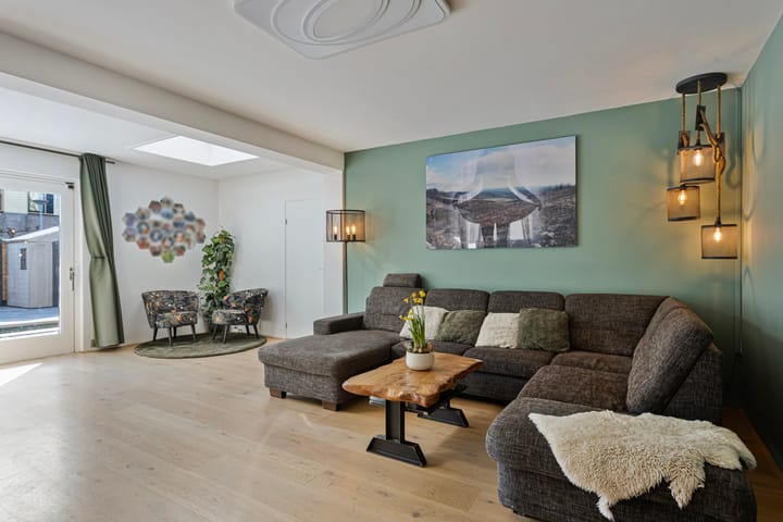 Photo 13 of Marga Klompéstraat 12