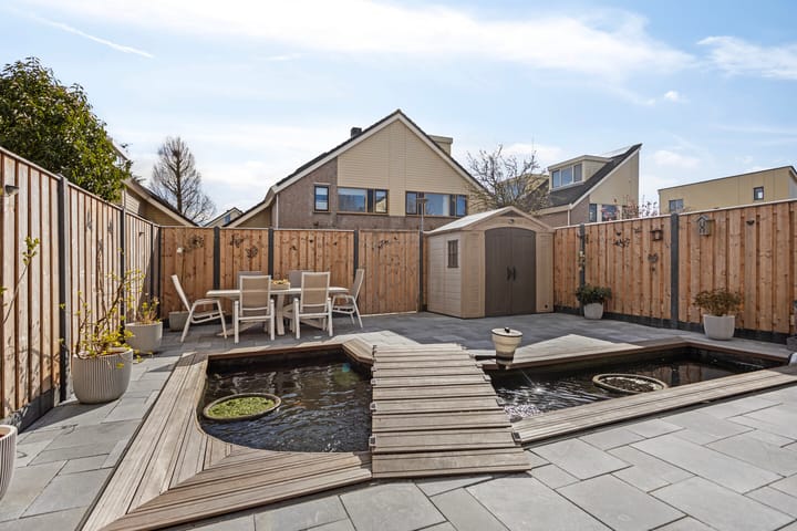 Photo 18 of Marga Klompéstraat 12