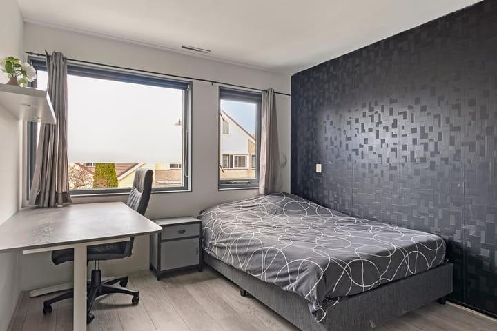 Photo 21 of Marga Klompéstraat 12