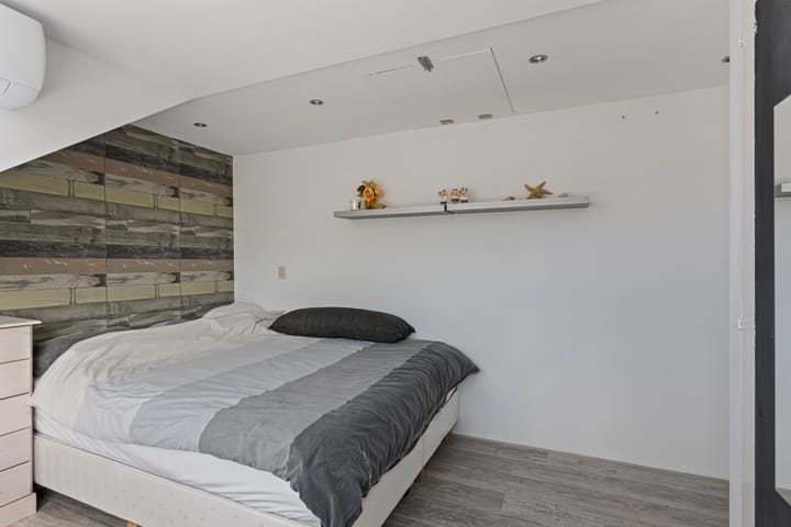 Photo 27 of Marga Klompéstraat 12