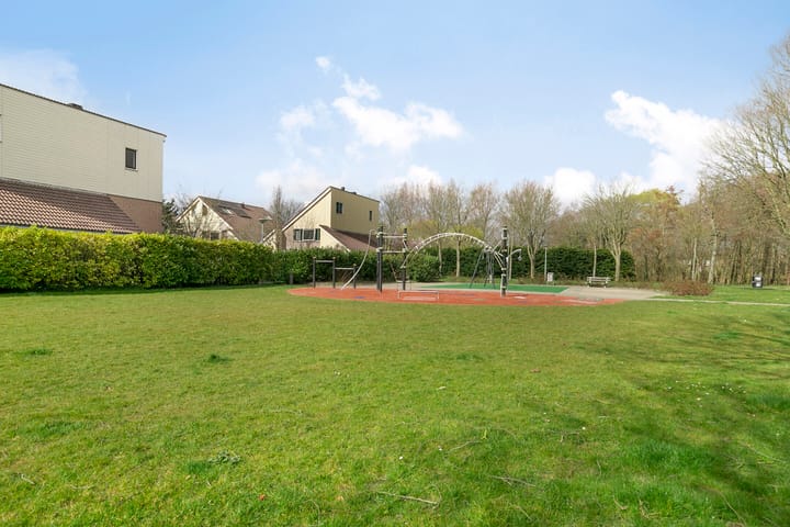 Photo 33 of Marga Klompéstraat 12