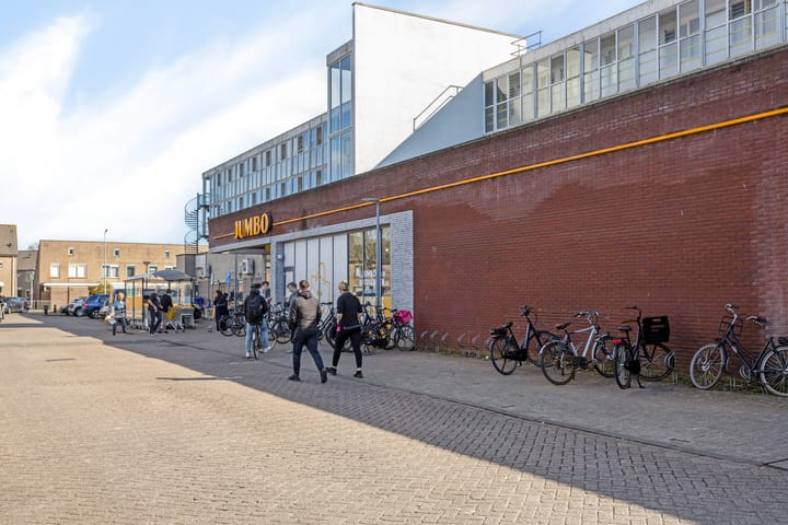 Photo 35 of Marga Klompéstraat 12