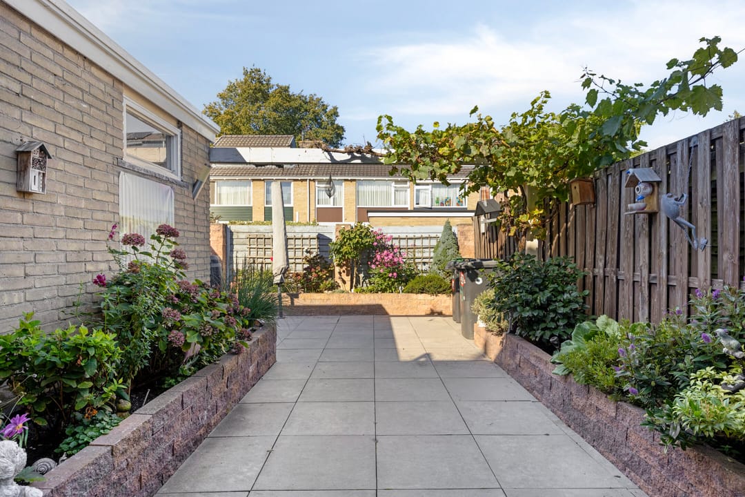 Photo 32 of Lijsterbeslaan 6