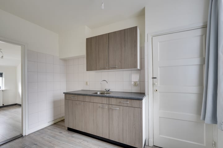 Photo 11 of Van Heeswijkstraat 36