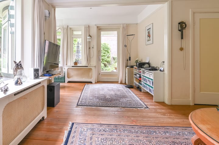 Foto 10 van Van Tuyllweg 33