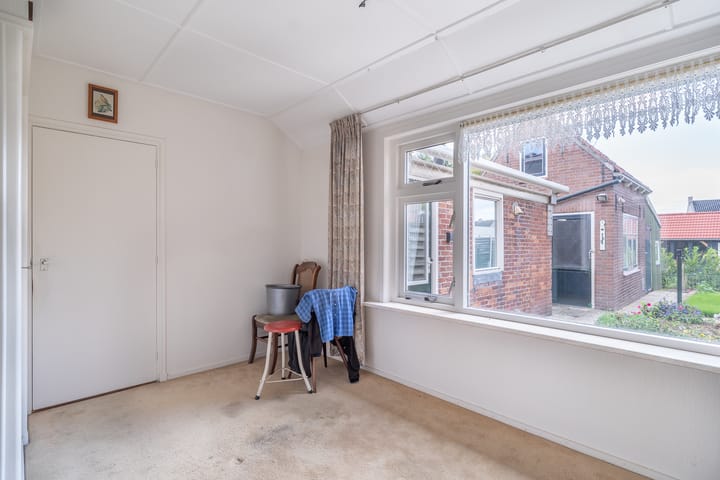 Foto 16 van Damstraat 142