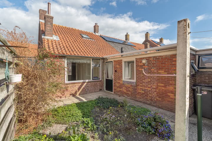 Foto 26 van Damstraat 142