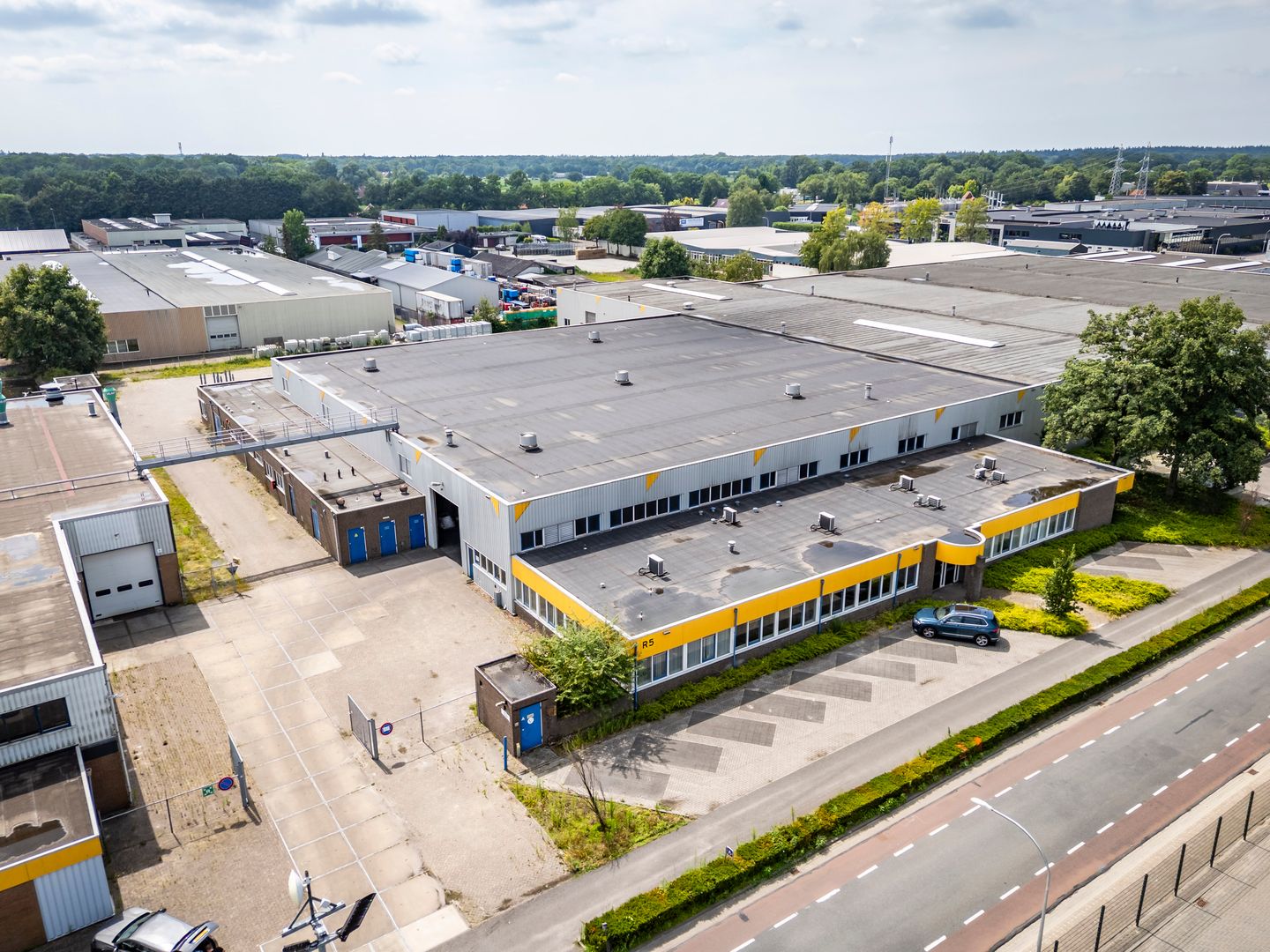 View photo 2 of Industriestraat 19