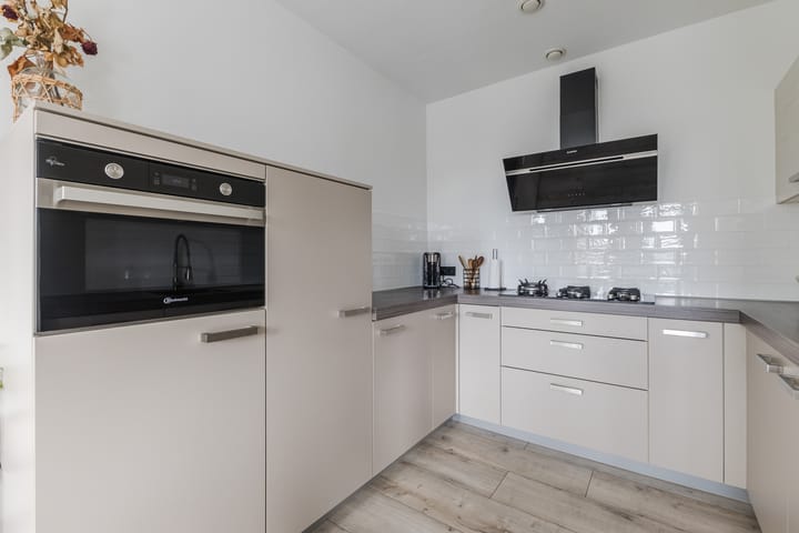 Foto 3 van Vertrekspoor 18