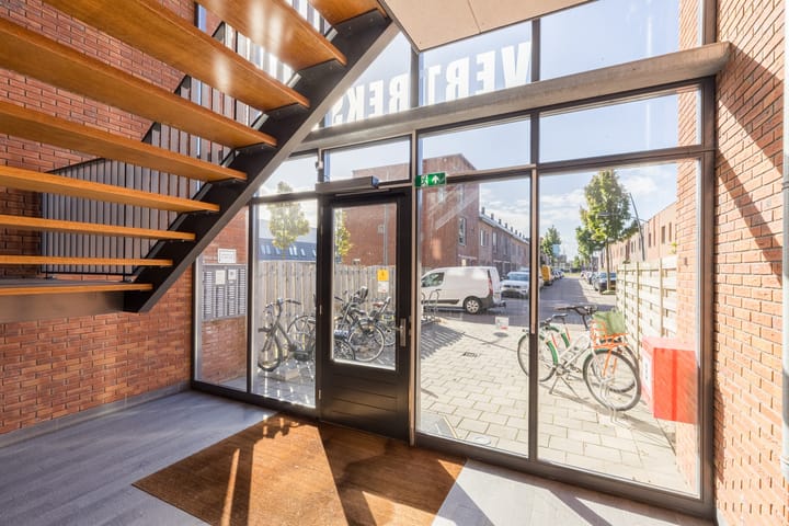 Foto 7 van Vertrekspoor 18