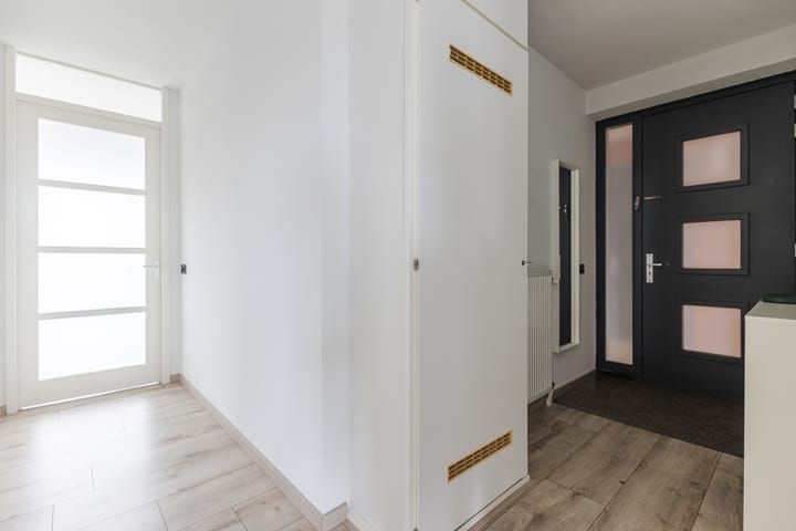 Foto 8 van Vertrekspoor 18