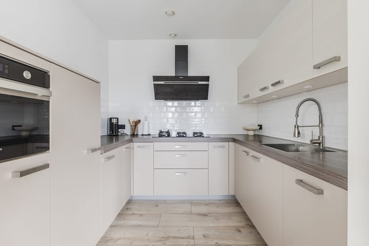 Foto 15 van Vertrekspoor 18