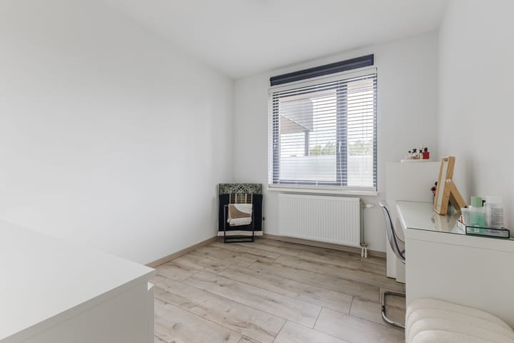 Foto 26 van Vertrekspoor 18