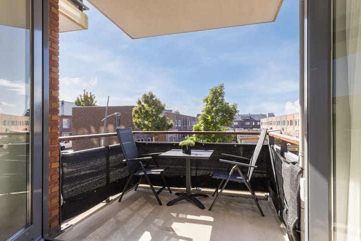 Foto 40 van Vertrekspoor 18