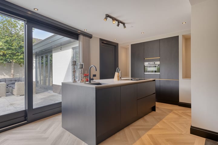 Foto 23 van Barthold van Heesselstraat 22