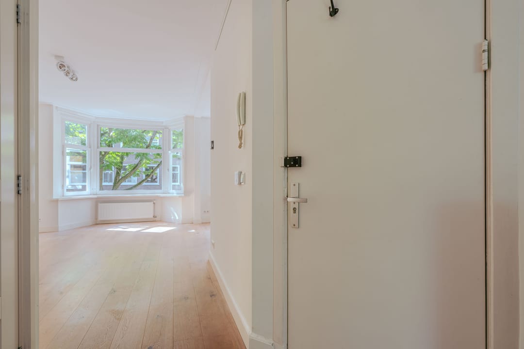 Photo 11 of Boterdiepstraat 9-1