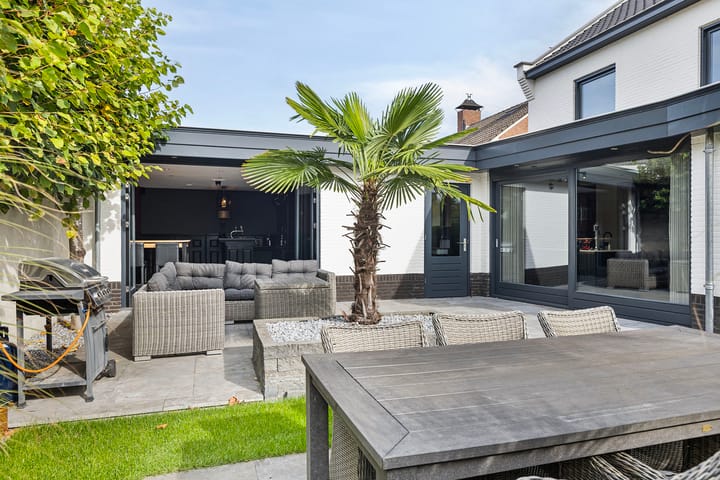 Foto 46 van Barthold van Heesselstraat 22