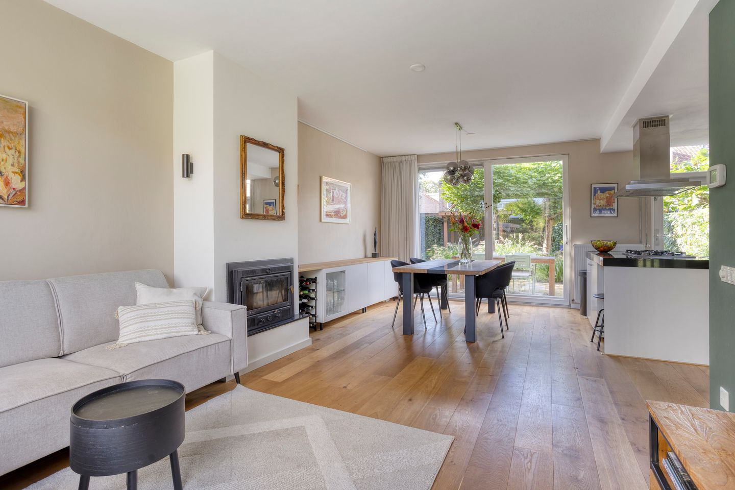 Photo 5 of Aasdomstraat 11