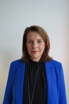 Rieki den Hartogh - Real Estate Agent