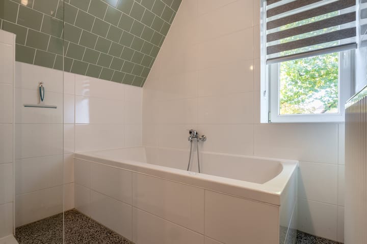 Foto 45 van Zeestraat 151