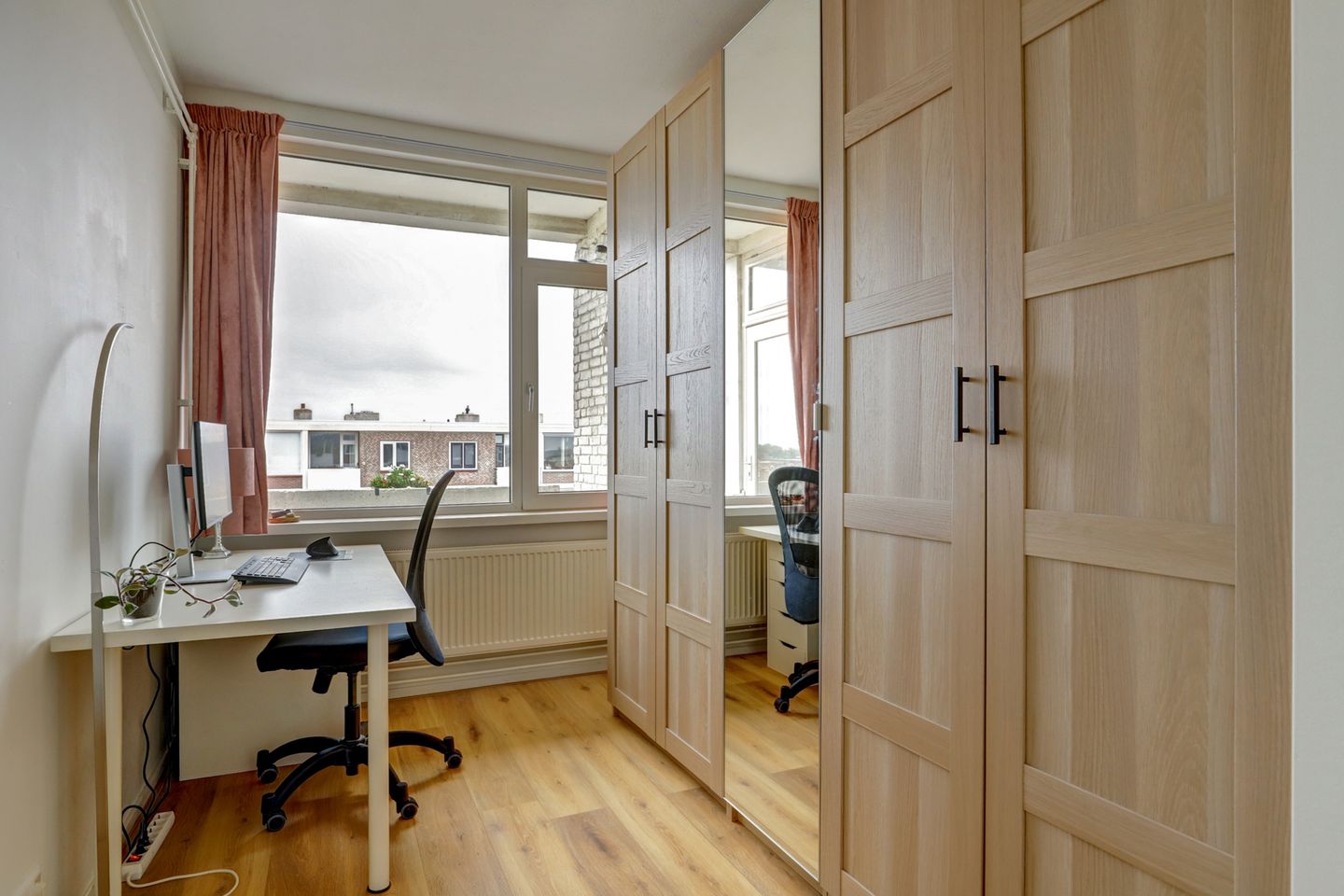 Foto 25 van Rijnmond 42