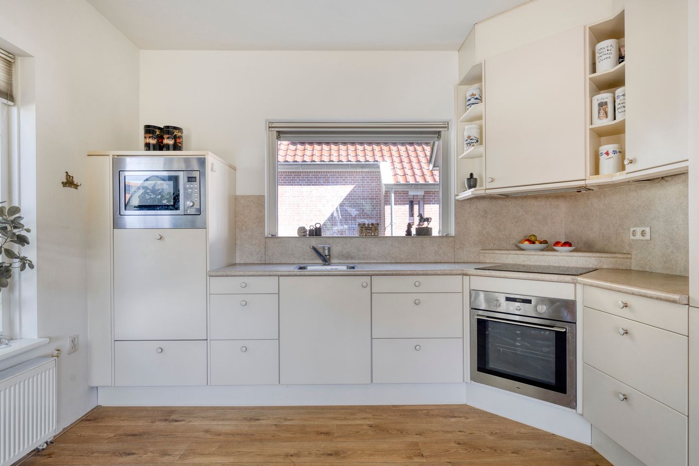 Photo 14 of Zuiderstraat 30