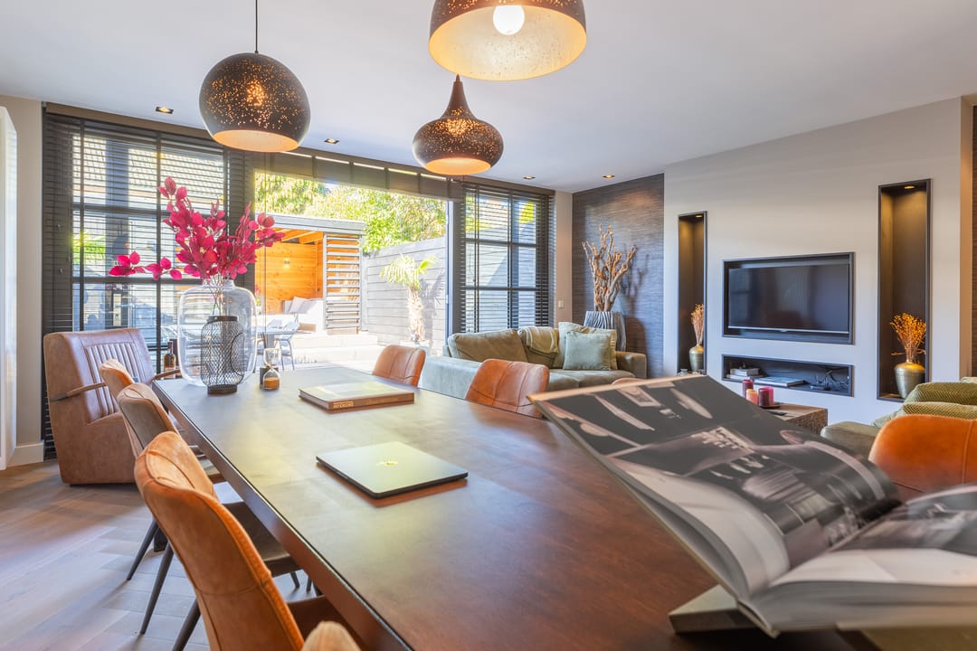 Photo 2 of Witte de Withstraat 17