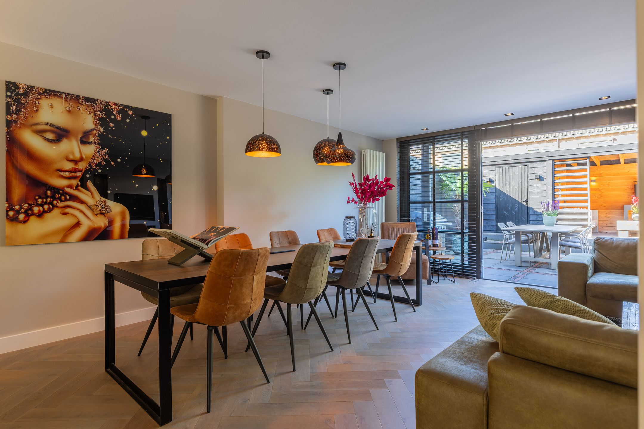 Photo 9 of Witte de Withstraat 17