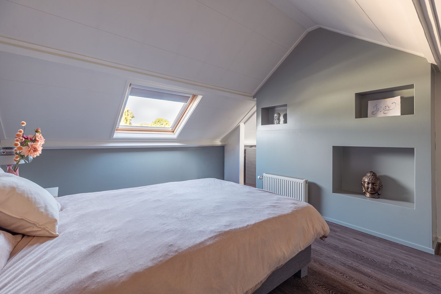 Photo 34 of Witte de Withstraat 17