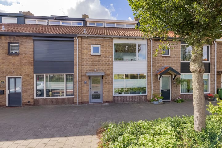 Linnaeusstraat 26