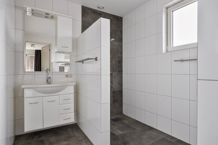 Photo 29 of Valkseweg 2-A