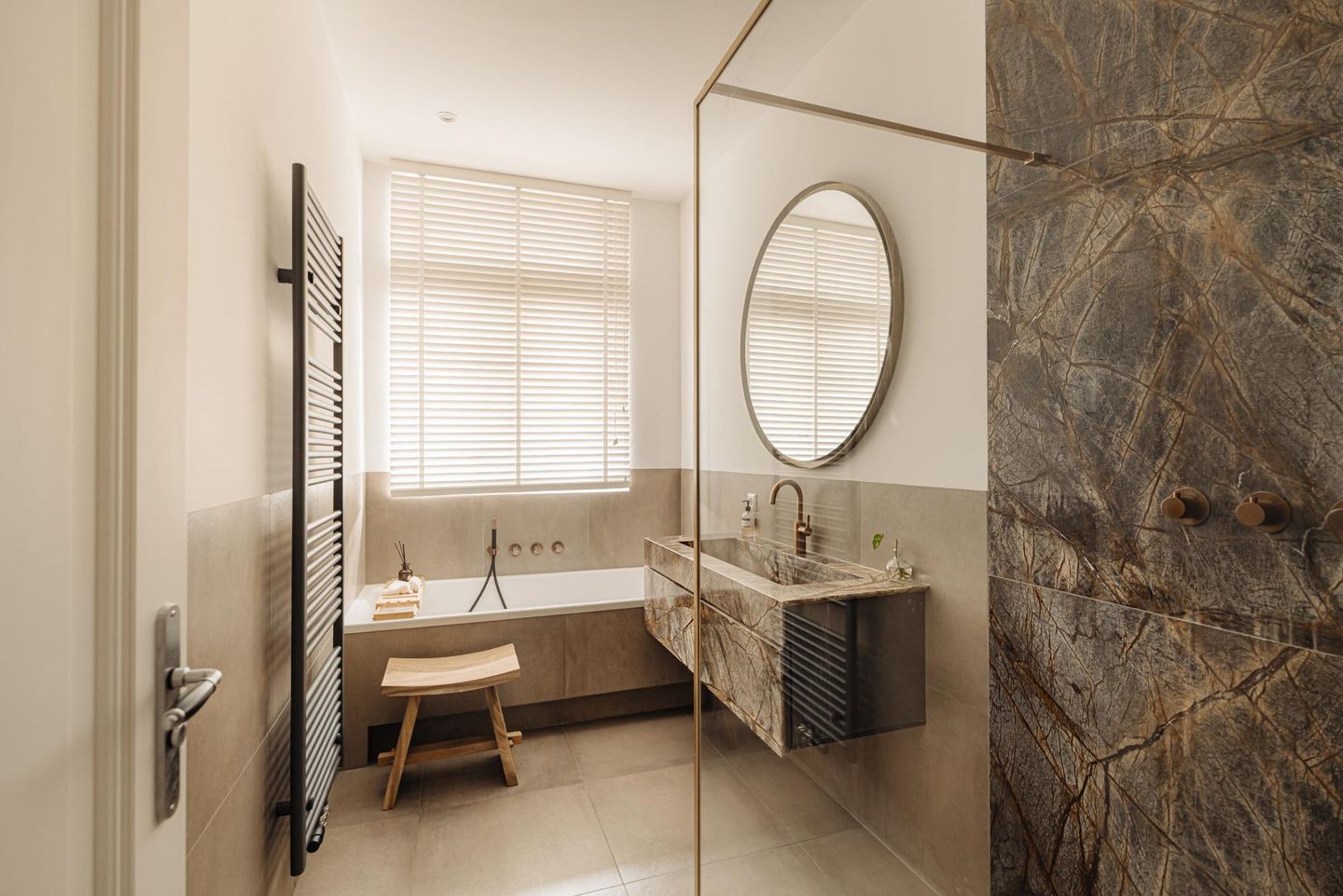 Photo 19 of Admiraal De Ruijterweg 118-3