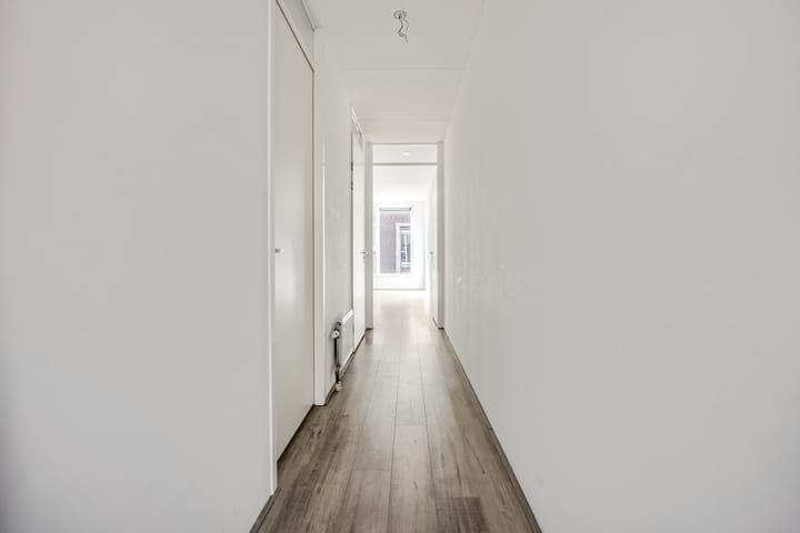 Foto 8 van Grotestraat 76-D