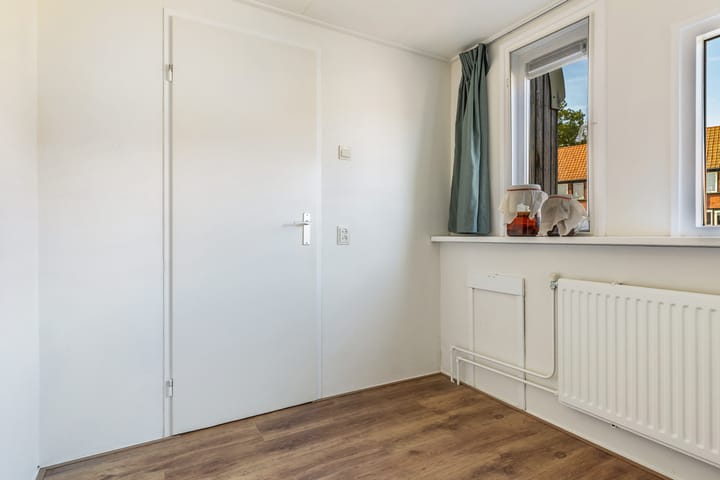 Foto 30 van Korenbloemstraat 10