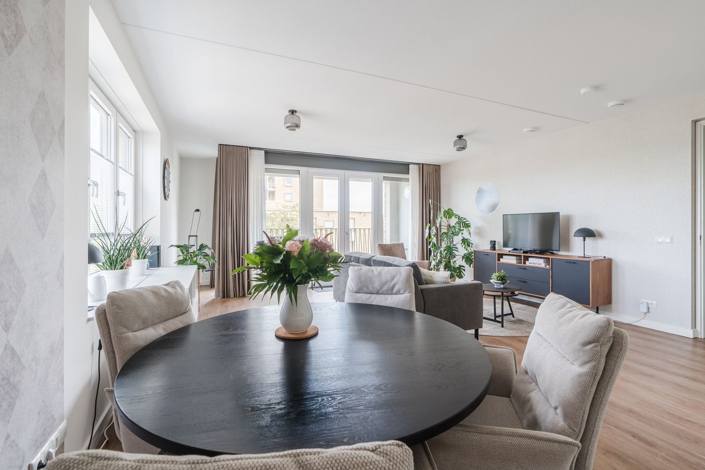 Photo 10 of Heinsiusstraat 115